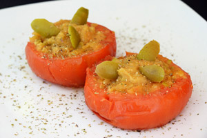 Pomodori ripieni di crema di patate e olive